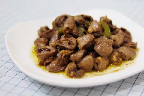 尝鲜美味：鸡肝的丰富烹饪方法（挑战味蕾，尽情享受高蛋白佳肴）